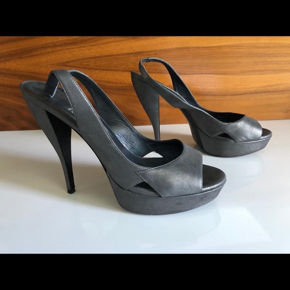Shoes - Picture 1 of 2